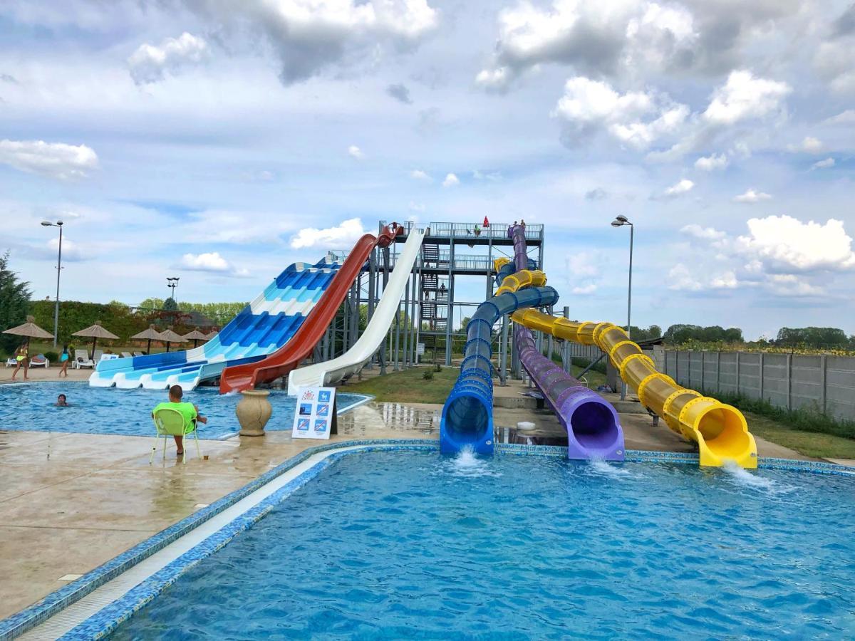 Hotel S Club Aqua Park And